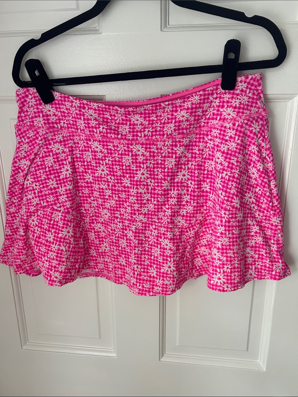 Lilly Pulitzer Hot Pink Daisy-Print Athletic Skort